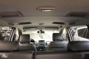 Toyota Innova j 2.0 gas MT Model: 2011