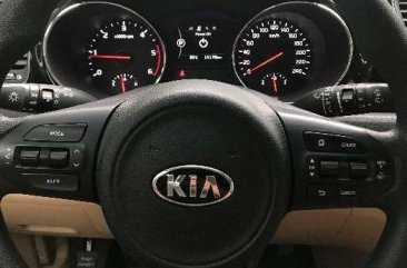 2016 Kia Carnival White Hatchback For Sale 