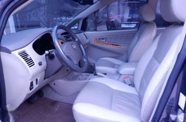 Toyota Innova V Gas 2010 FOR SALE