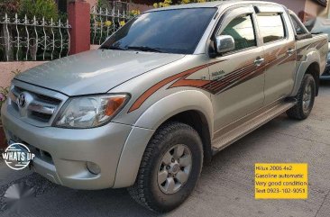 SELLING TOYOTA Hilux 2006 matic gas