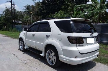 HOT selling Toyota Fortuner g 2006