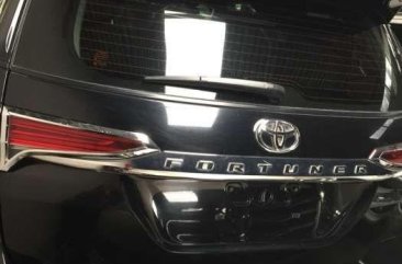 2017 TOYOTA Fortuner G automatic black