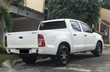 2013 Toyota Hilux J 1st own low mileage 