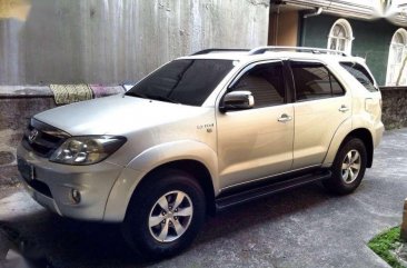 Toyota Fortuner Gas 2006 model