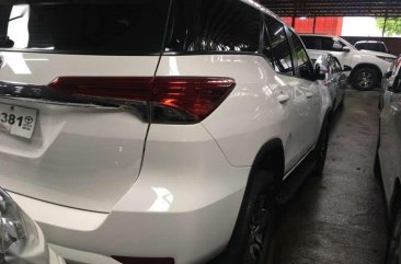 2017 TOYOTA Fortuner 2.4 G 4x2 Automatic White