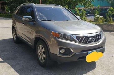 SELLING Kia Sorento 2010