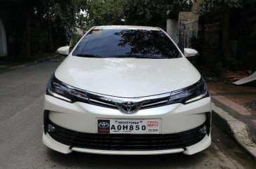 2018 TOYOTA Corolla Altis 2.0V White Pearl - Top of the Line