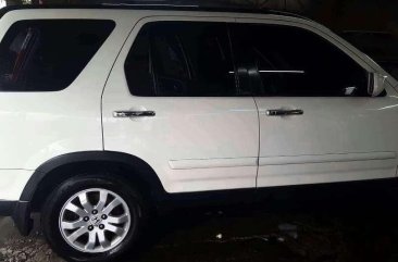 White Honda Crv 2006 automatic low mileage 