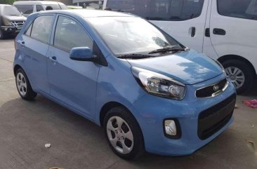 Selling: Kia Picanto 2016 M/T