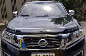 SELLING Nissan Navara 2015