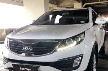 Kia Sportage 2012 AWD/4X4 2.0L Automatic (+/-) Transmission