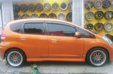 Honda Jazz 2013 super loaded automatic financing ok