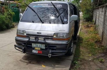 Toyota Hiace Super Custom FOR SALE