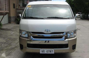 2016 Toyota Hiace GL Grandia 30L diesel MT 