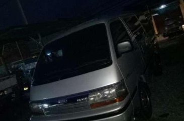 Toyota Hiace manual transmision 2003 model