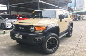 2015 Toyota Fj Cruiser 40L automatic 4x4