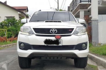 SELLING TOYOTA Fortuner V 2014