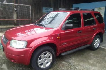 2005 Ford Escape XLT ( top of the line )