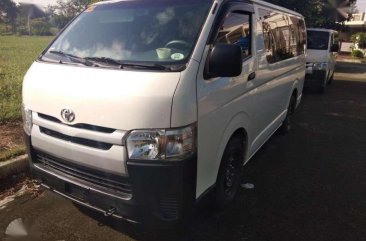 2017 Toyota Hiace Commuter 3.0 diesel manual WHITE