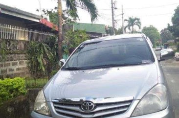 2011 TOYOTA Innova FOR SALE