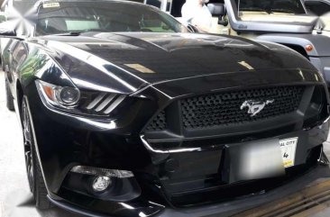 2017 Ford Mustang 50 gt LIKE NEW