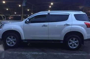 ISUZU Mux 2016 manual top of the line Pearl white