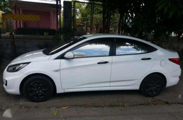 Hyundai Accent 2013 White For Sale 