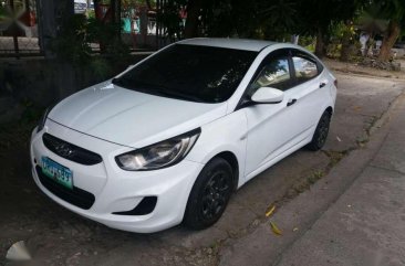 Hyundai Accent 2013 White For Sale 