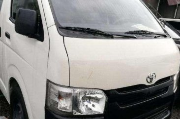 2015 Toyota HiAce Commuter MT DSL