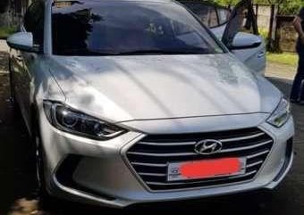 2017 Hyundai Elantra assume balance