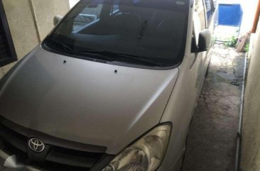 Toyota Innova J Gas. very good condition 2007