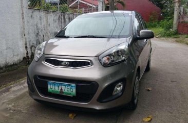 Selling Kia Picanto 2012 Lady owned