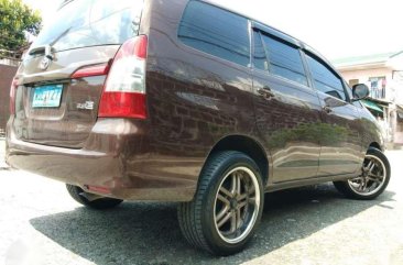 2014 TOYOTA Innova E variant Disel Manual