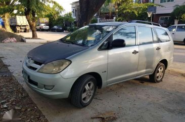 2005 Toyota Innova E Diesel engine