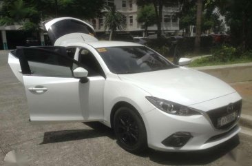 For Sale!!! 2016 Mazda 3 SkyActiv 1.5 HatchBack AT