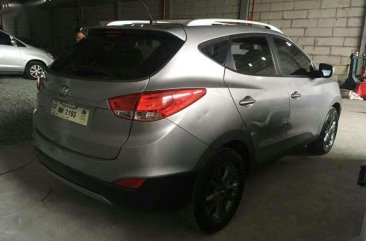 Hyundai Tucson 2.0 gas AT FOR SALE