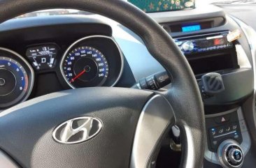 Hyundai Elantra FOR SALE