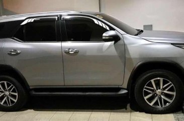 Toyota Fortuner 4X2 V DSL AT 2017