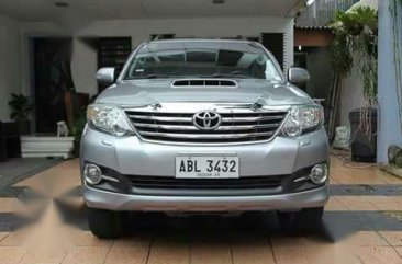 2015 TV TOYOTA Fortuner V automatic dsl