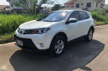 FOR SALE: 2015 Toyota Rav4 4x2