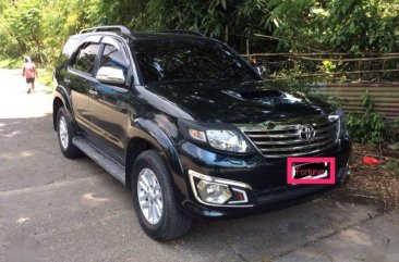 Toyota Fortuner v 4x2 2015 model for sale