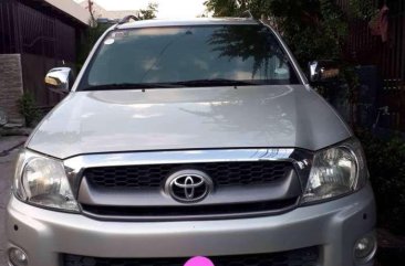 Rush sale Toyota Hilux E 4x2 2009mdl