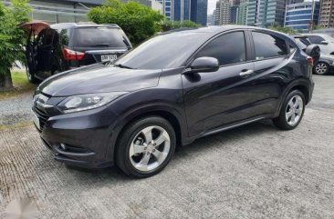 2016 Honda HRV 1.8L EL Top of the line