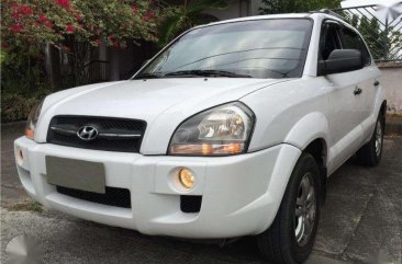 2009 HYUNDAI TUCSON Crdi . AT . all power