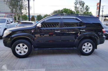 Toyota Fortuner G 4x2 AT 2010 - 720K NEGOTIABLE!