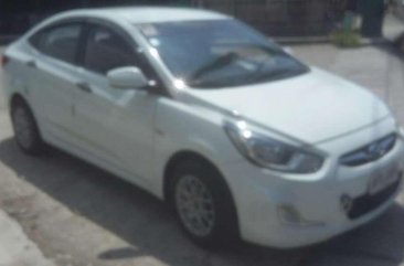 SELLING Hyundai Accent 2014 manual