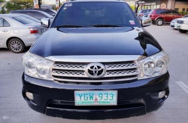 Toyota Fortuner G 4x2 AT 2010 - 720K NEGOTIABLE!