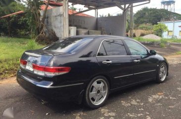 SELLING HONDA Accord 2.0 2003