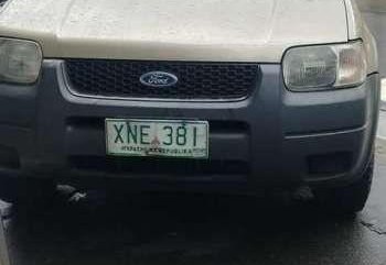 Ford Escape model 2004 FOR SALE