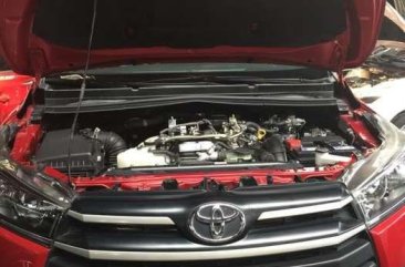 2017 TOYOTA Innova J manual red